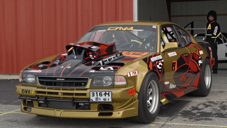 drag racing car scenery change
